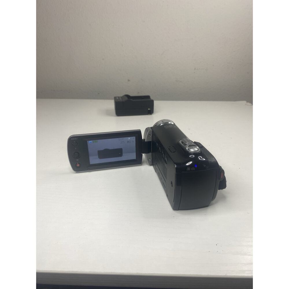 Samsung HMX-F90 HD Camcorder Handheld Video Recorder Camera W/ Battery & Sd - Picture 2 of 8